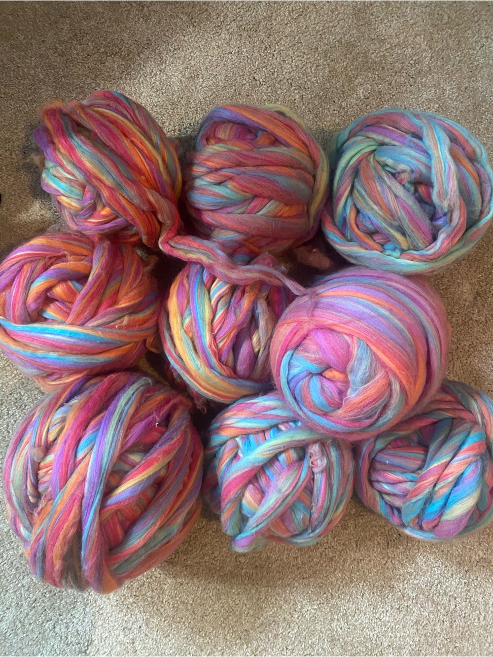Yarn Bee Roving Yarn Showstopper Rainbow Riot